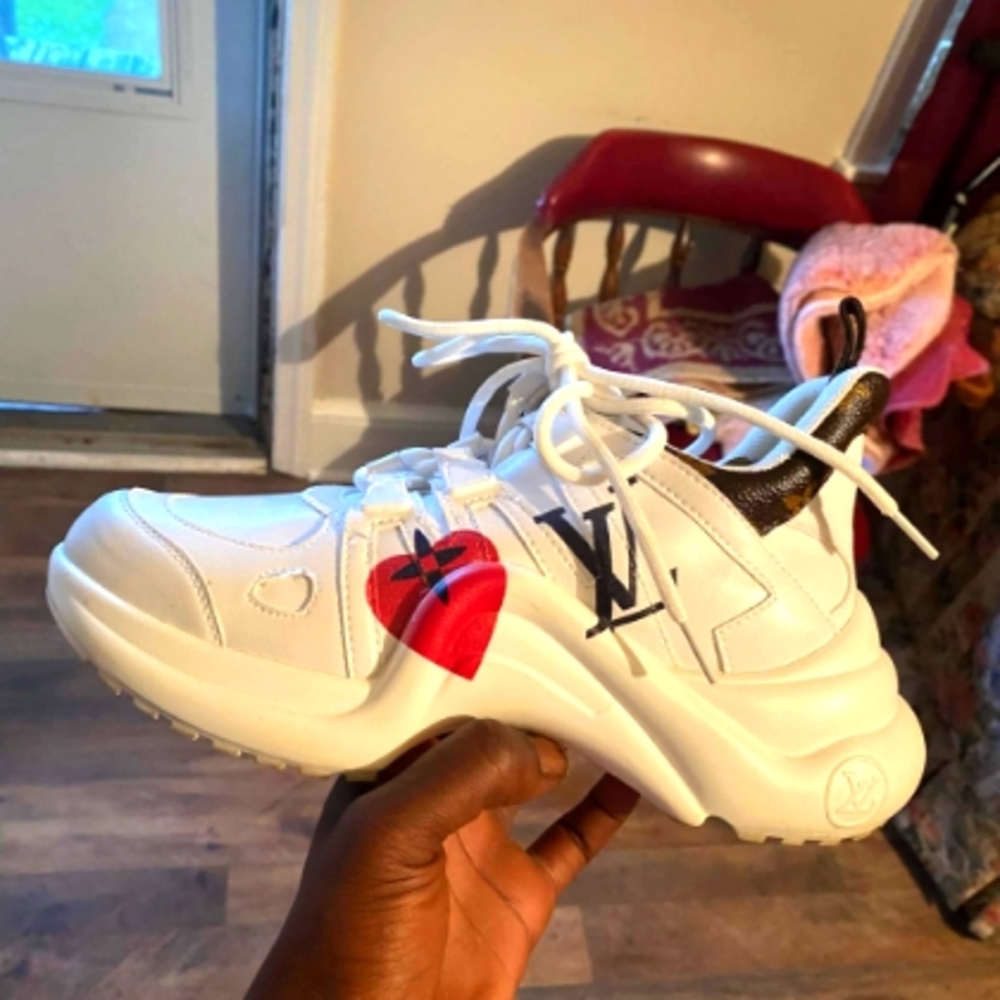 Lv shoes